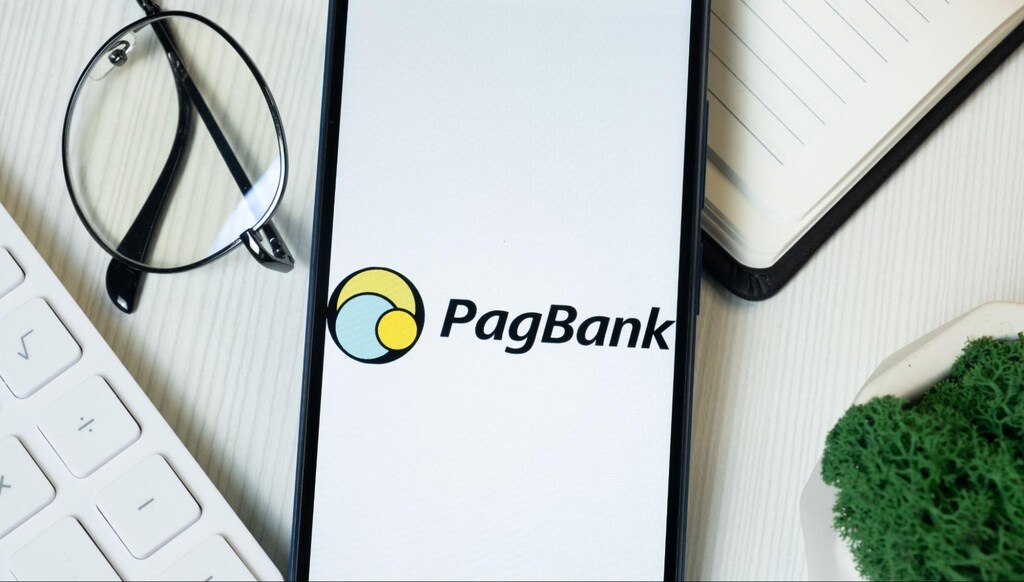 app do Pagbank no celular, representando qual é o melhor banco digital